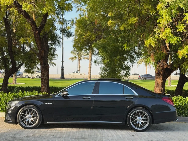 Mercedes-Benz S 63 AMG 4MATIC+ 2017 - Korean Specs - Excellent Condition
