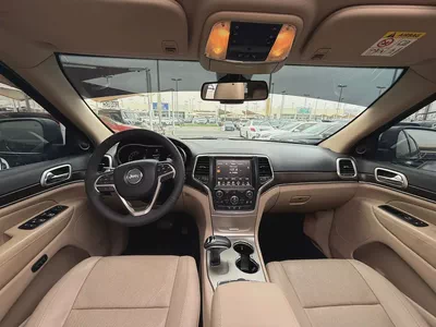Jeep Grand Cherokee Limited 2015 - GCC Specs - Excellent Condition-7