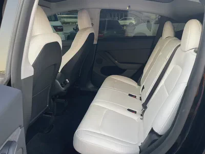 Tesla Model Y performance 2024 GCC Under Warranty From Agency-8