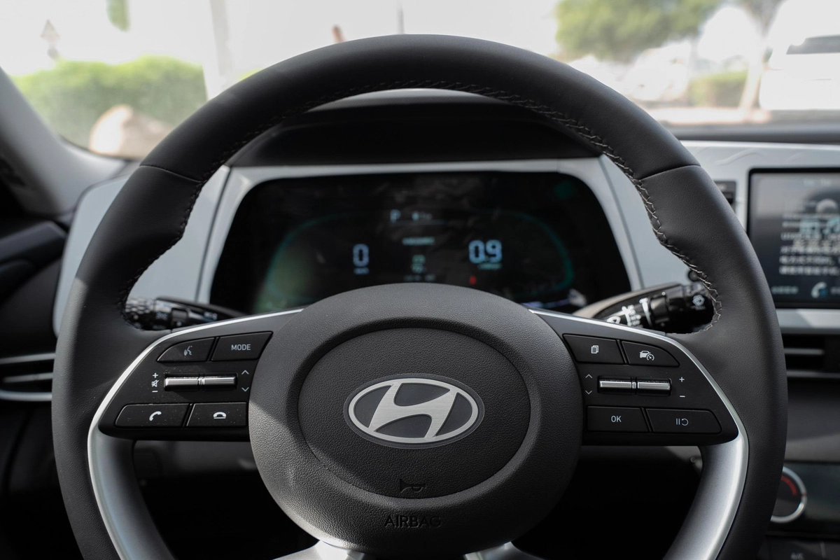 HYUNDAI ELANTRA 1.5 CHINESE SPECS 2025 MODEL FULL OPTION-15-15