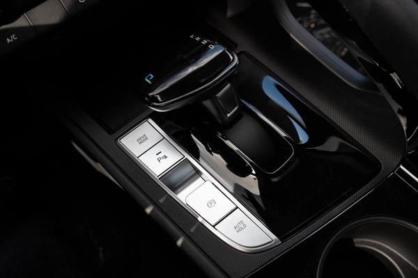HYUNDAI ELANTRA 1.5 CHINESE SPECS 2025 MODEL FULL OPTION