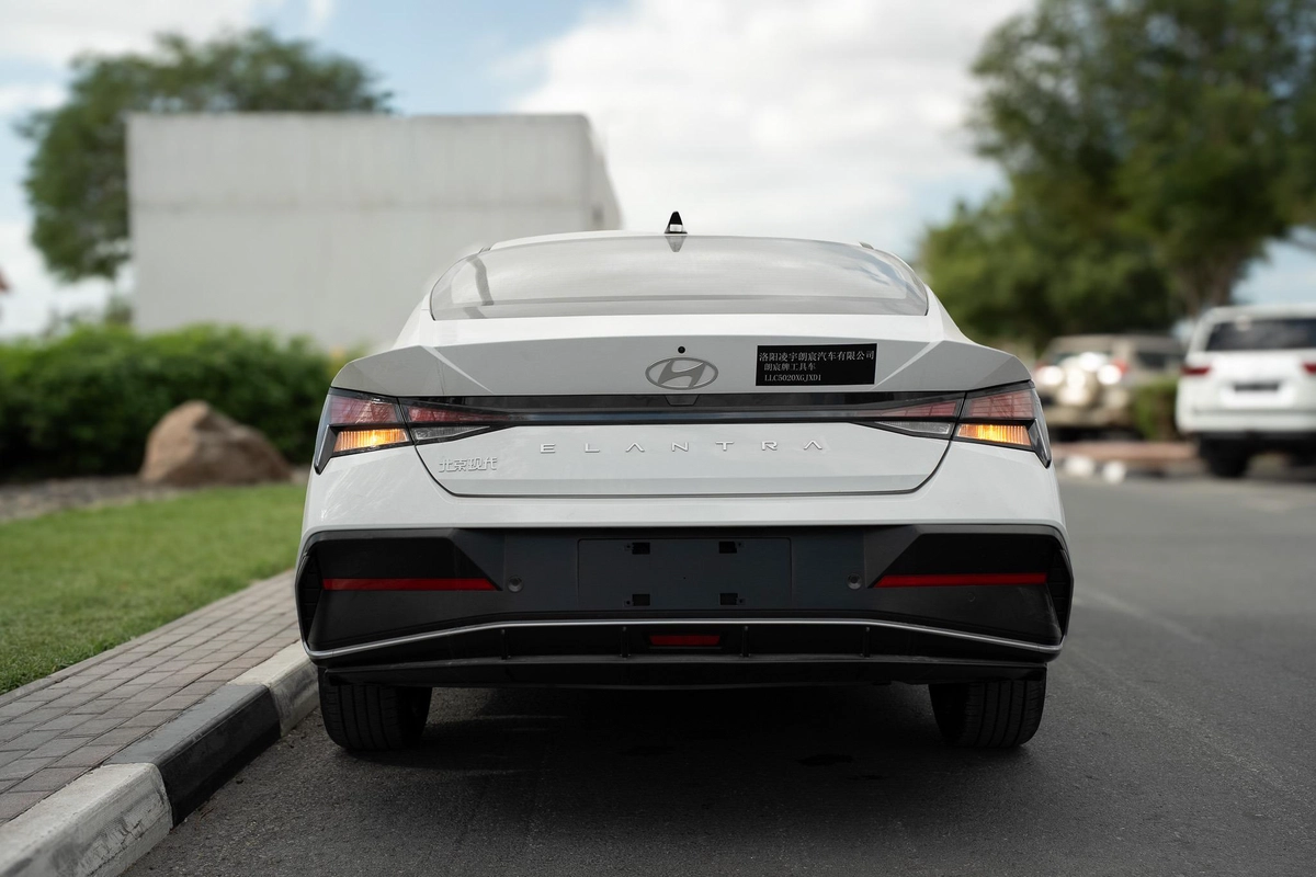 HYUNDAI ELANTRA 1.5 CHINESE SPECS 2025 MODEL FULL OPTION-1-1