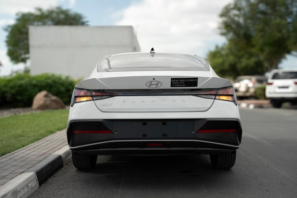 HYUNDAI ELANTRA 1.5 CHINESE SPECS 2025 MODEL FULL OPTION