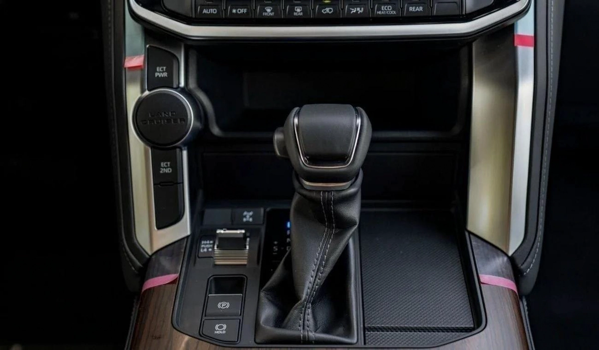 Toyota Land Cruiser LC300 GXR 4.0P AT MY2025 – GREY-12-12