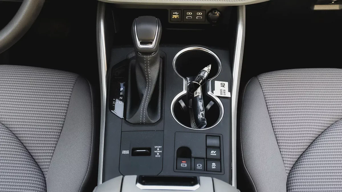 2026 Toyota Highlander LE 2.5 AT Hybrid-14-14