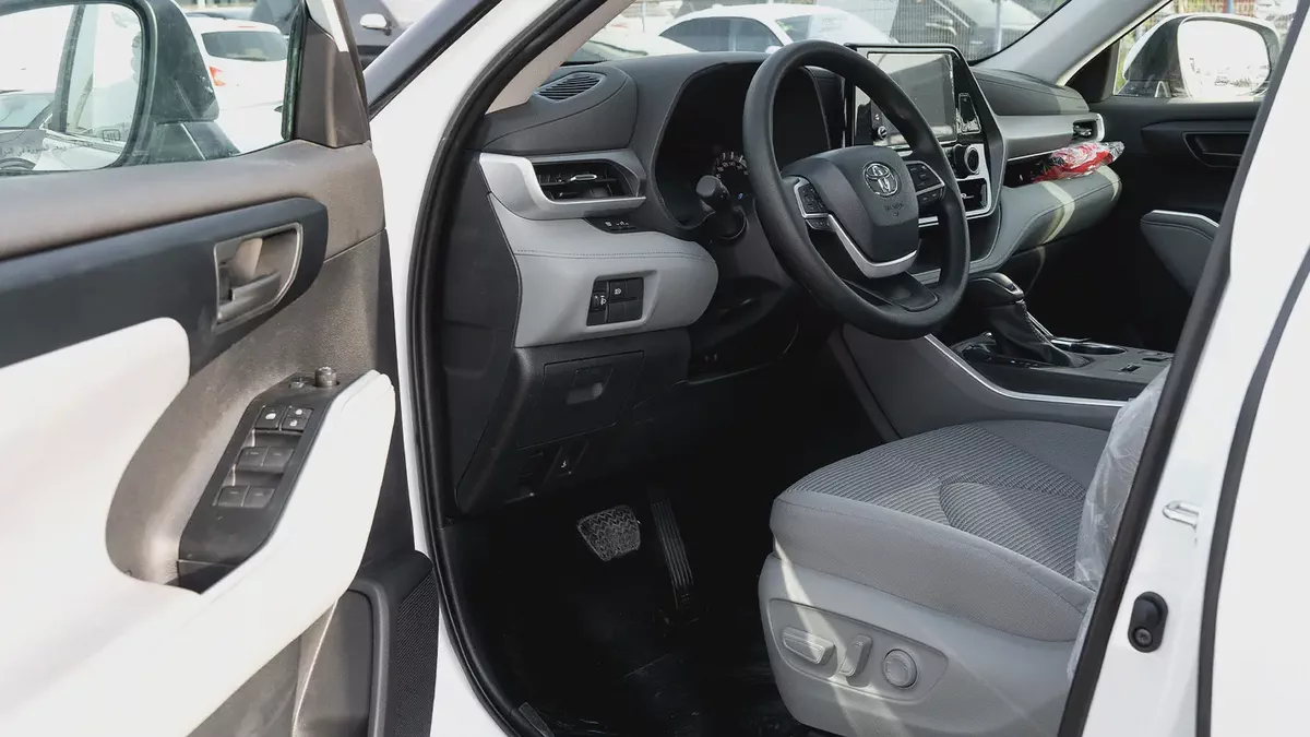 2026 Toyota Highlander LE 2.5 AT Hybrid-7-7