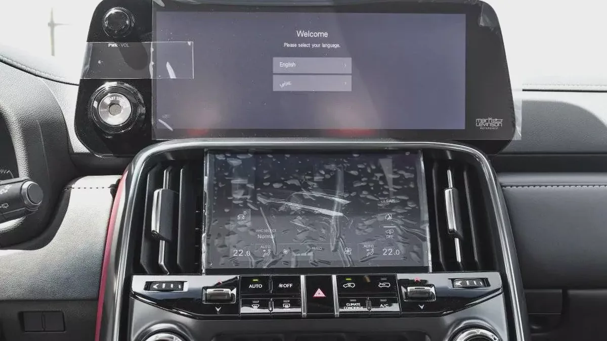 Lexus LX-Series 2026, GCC Specs - Experience Luxury and Performance-14-14