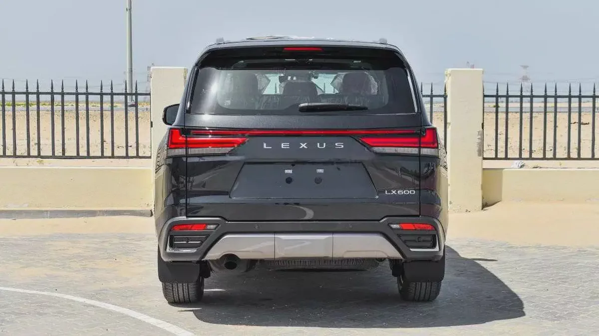 Lexus LX-Series 2026, GCC Specs - Experience Luxury and Performance-4-4