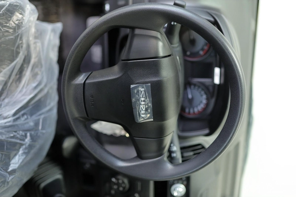 ISUZU D-MAX 1.9L 4X2 MODEL 2025 GCC SPECS