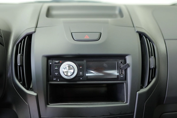  ISUZU D-MAX 1.9L 4X2 MODEL 2025 GCC SPECS