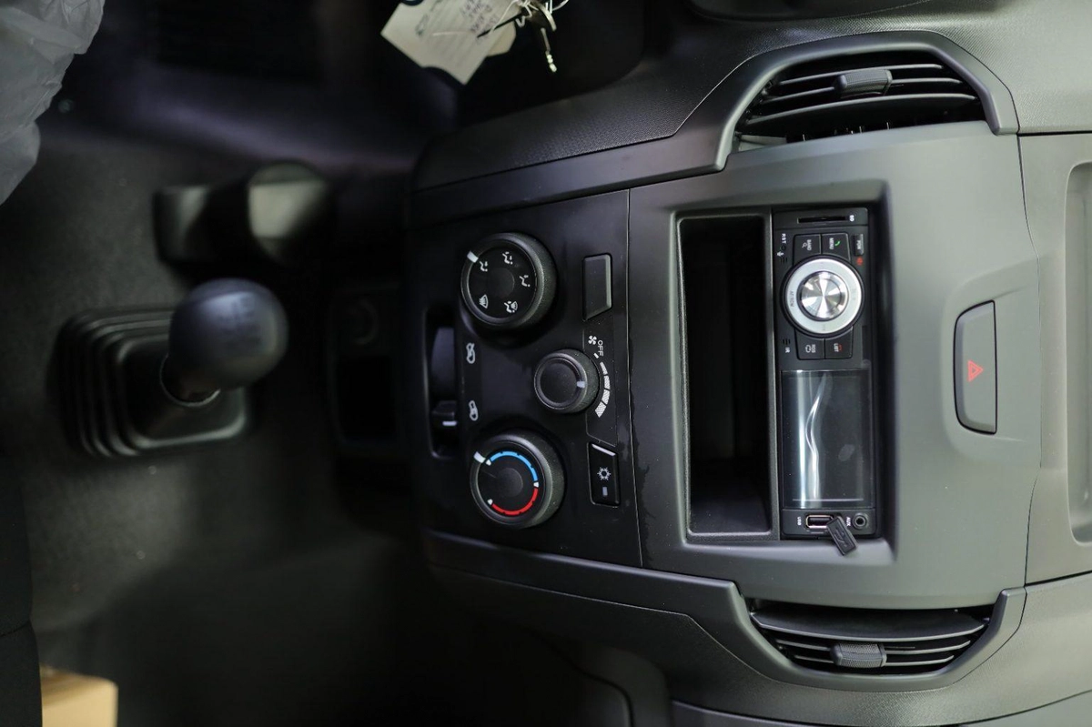  ISUZU D-MAX 1.9L 4X2 MODEL 2025 GCC SPECS-5-5