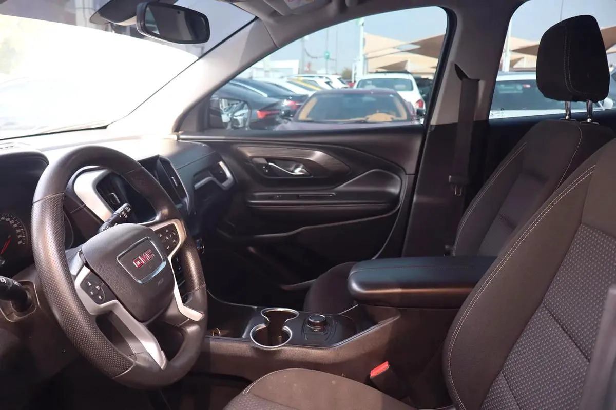 GMC Terrain SLE - 2022 GCC UNDER WARRANT--15-15
