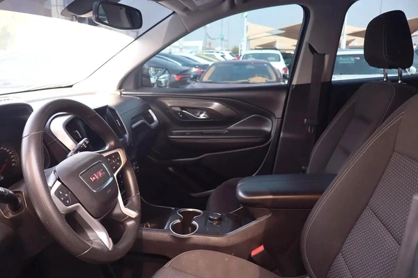 GMC Terrain SLE - 2022 GCC UNDER WARRANT-