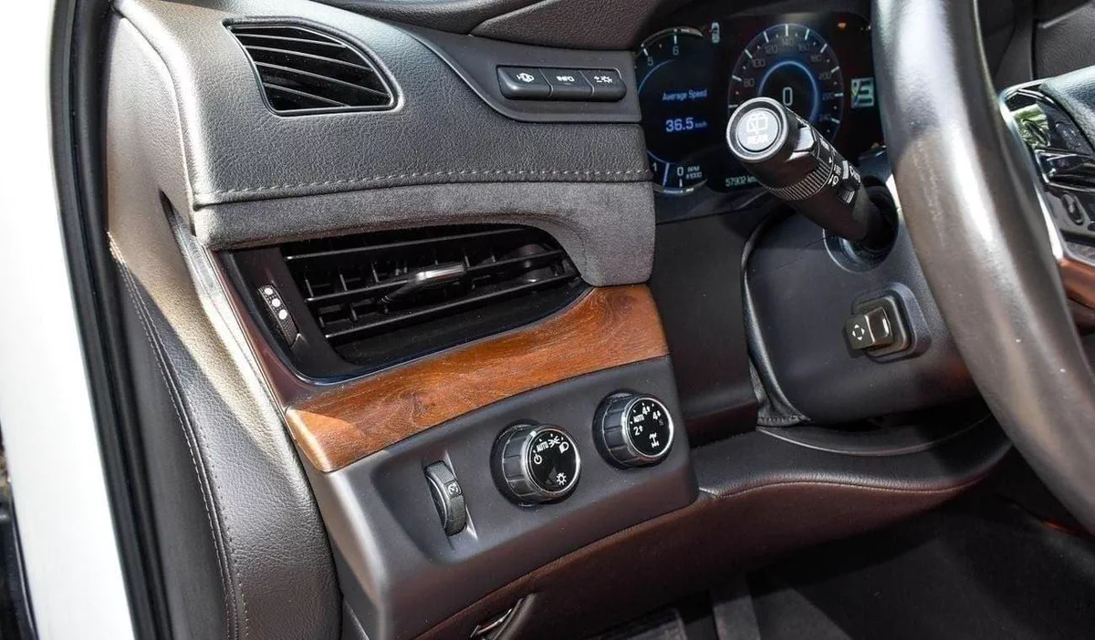 Cadillac Escalade PLATINUM 226.9 -INCH PREMIUM 6.2L-8CYL FULL MAINTENANCE DONE-8-0