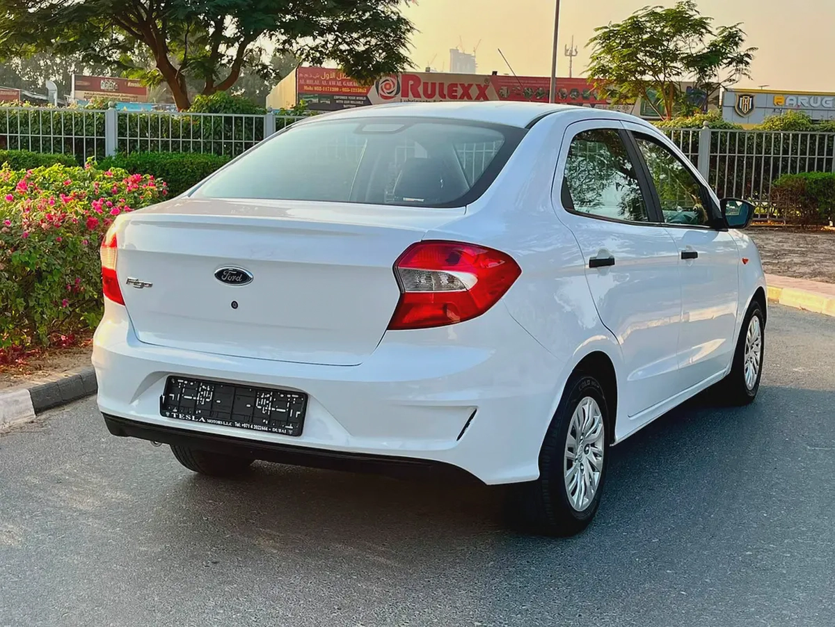 Ford Figo SE 2019 GCC Specs-4-4