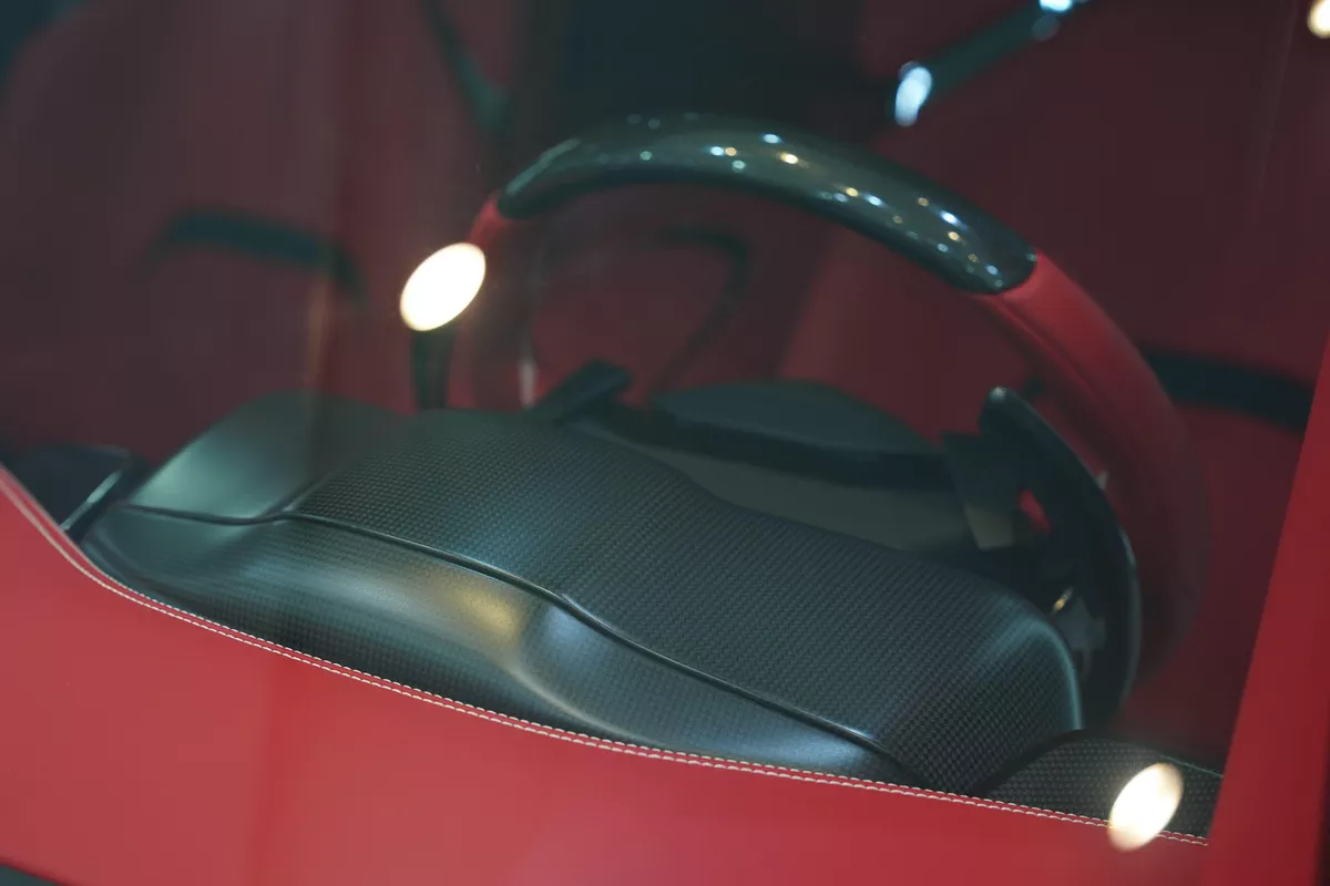 Ferrari Purosangue 2026-12-12