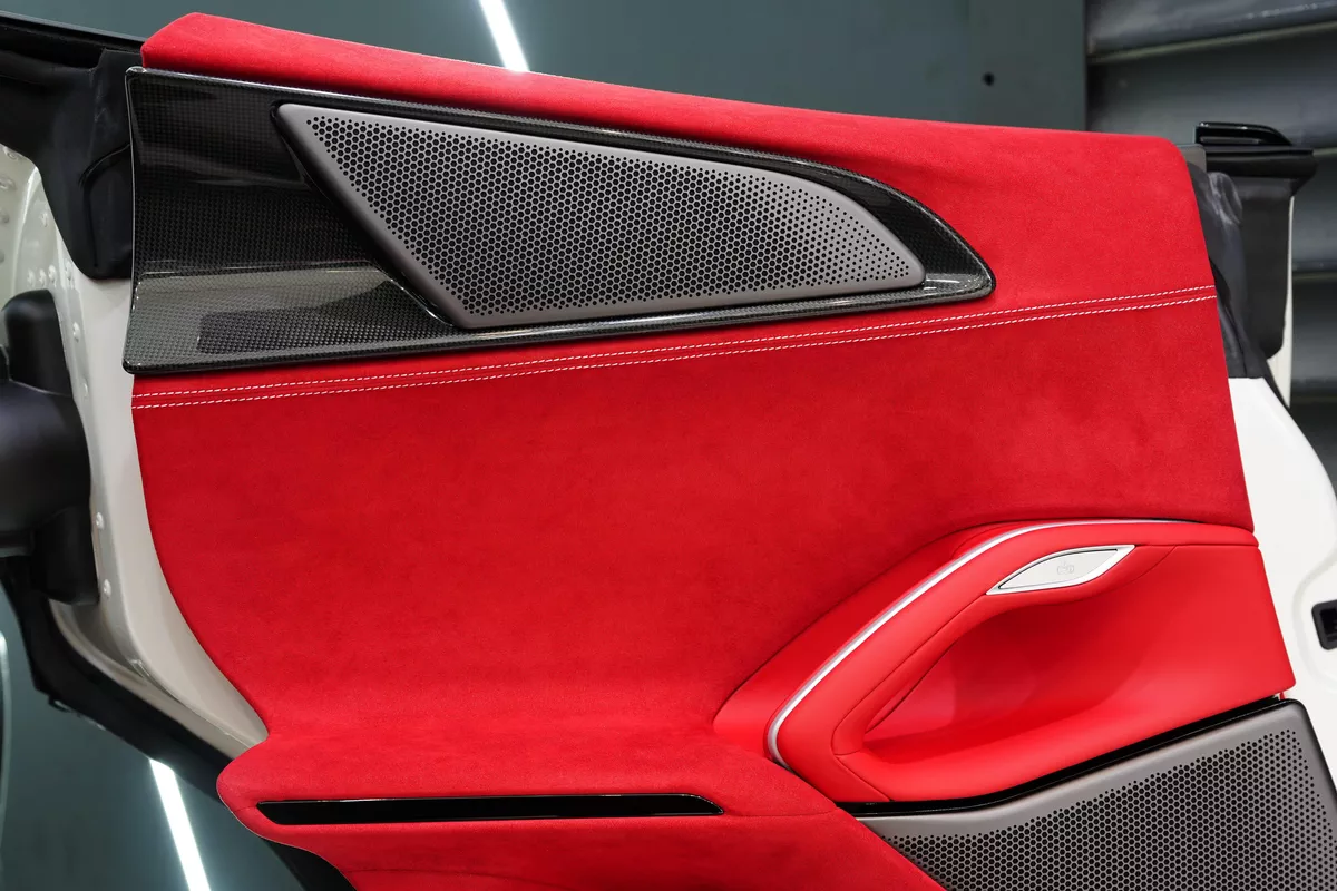 Ferrari Purosangue 2026-15-15