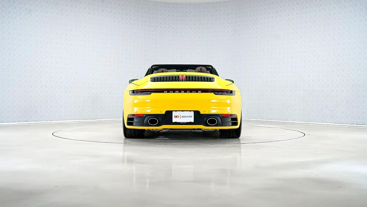 Porsche Carrera / 911 Carrera-4-4