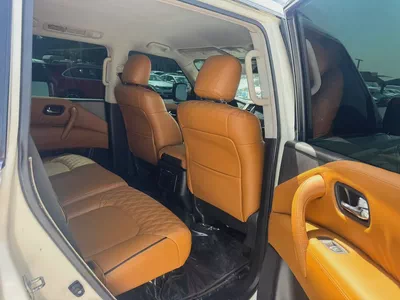 Nissan patrol 2019 white color GCc calen cR-2