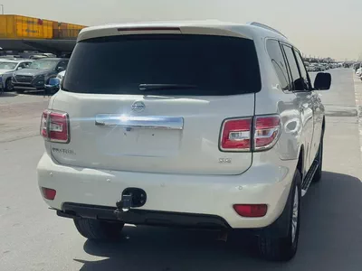 Nissan patrol 2019 white color GCc calen cR-3