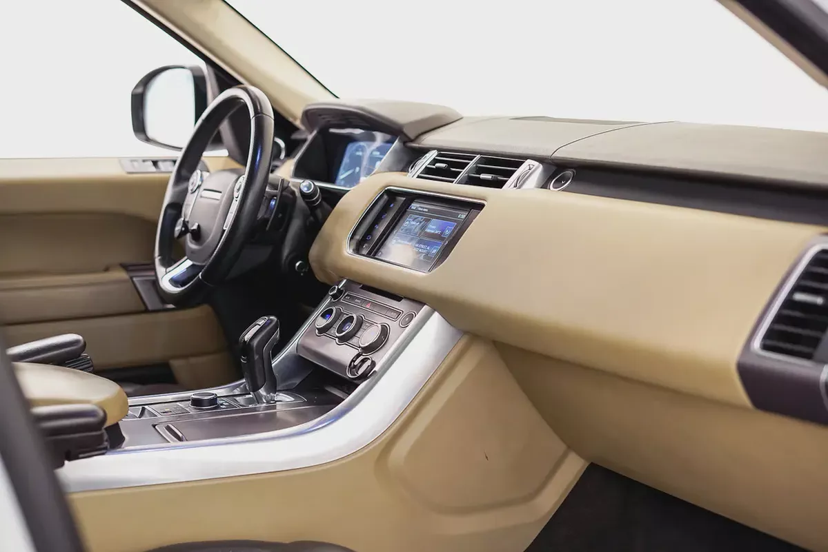 AED 2104 PM | RANGE ROVER SPORT HSE 2016 | PRISTINE CONDITION | 1 YEAR WARRANTY | GCC-15-15