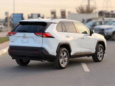 Toyota RAV4 XLE 2.5L Full Option-2