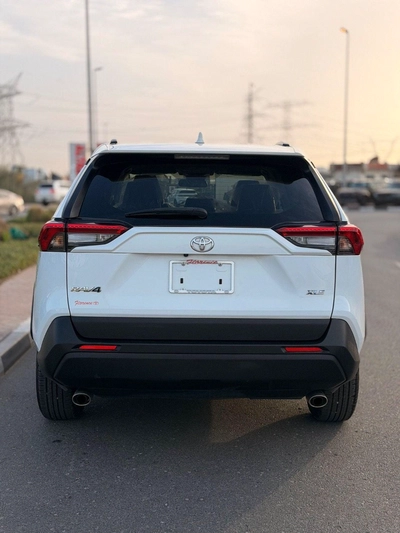 Toyota RAV4 XLE 2.5L Full Option-3