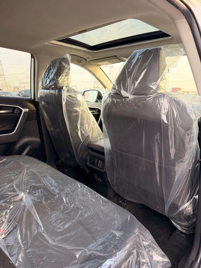 Toyota RAV4 XLE 2.5L Full Option-15
