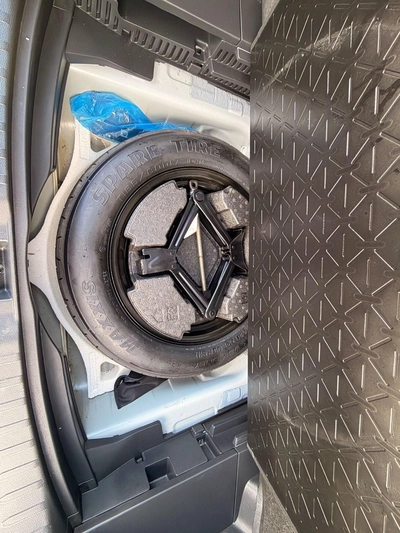 Toyota RAV4 XLE 2.5L Full Option-20