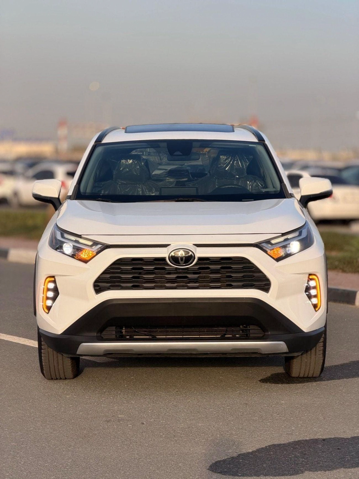 Toyota RAV4 XLE 2.5L Full Option-1-1