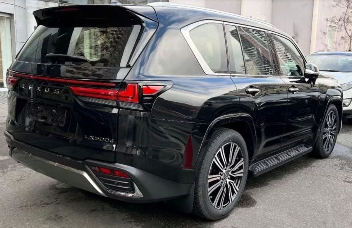 Lexus LX 500 Signature 7 Seats Turbo Diesel 3.3L-1-0
