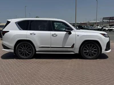 Lexus LX600 SIGNATURE LEXUS LX600 Fsport 3.5L twin turbo Model 2026-17