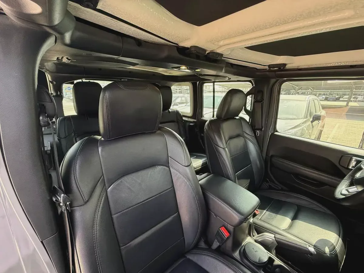 2019 Jeep Wrangler Unlimited Sahara | Modified | GCC Specs | Dealer Warranty & Service Package-9-9