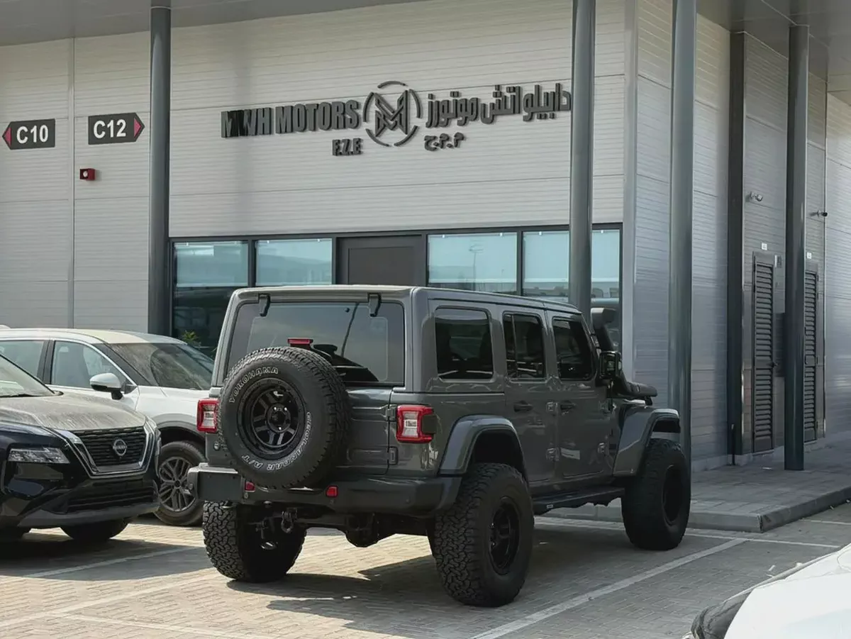 2019 Jeep Wrangler Unlimited Sahara | Modified | GCC Specs | Dealer Warranty & Service Package-2-2