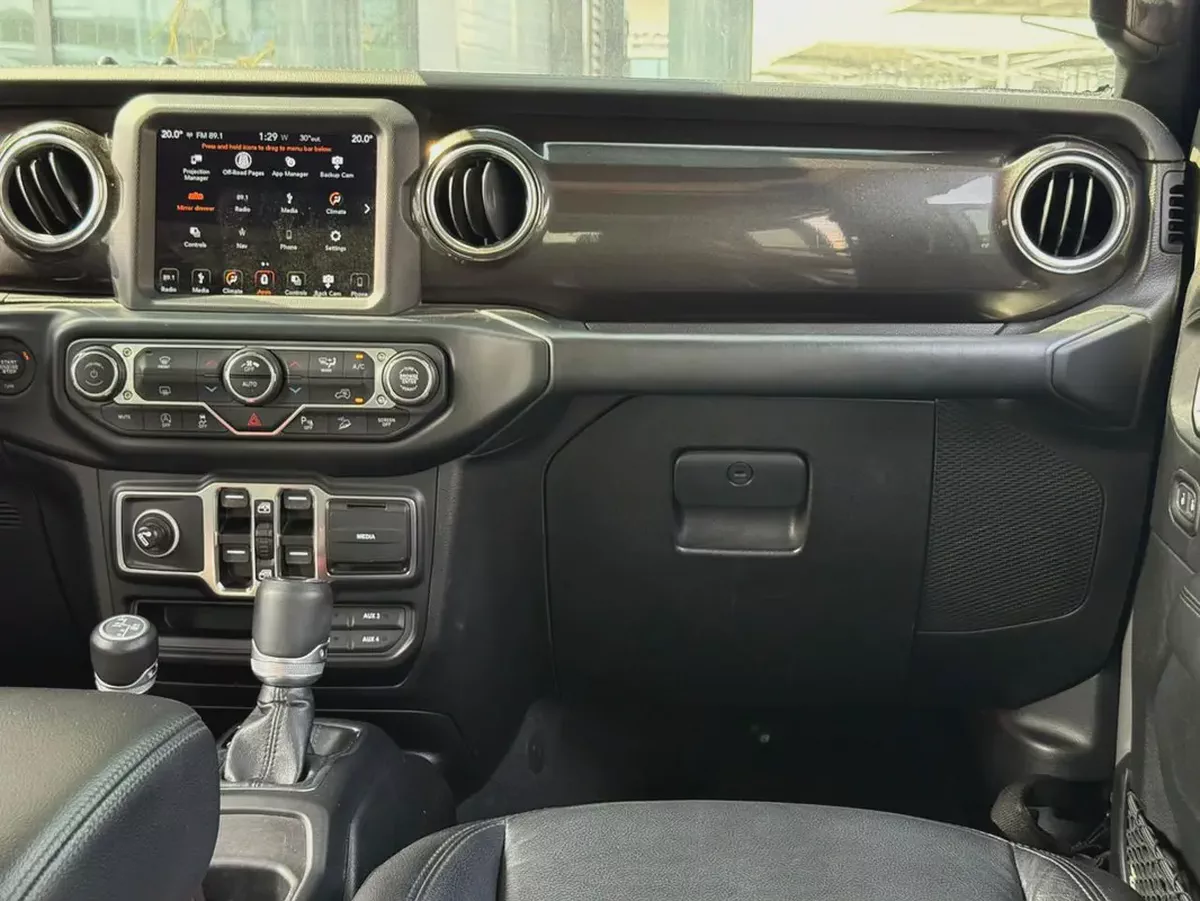2019 Jeep Wrangler Unlimited Sahara | Modified | GCC Specs | Dealer Warranty & Service Package-7-7