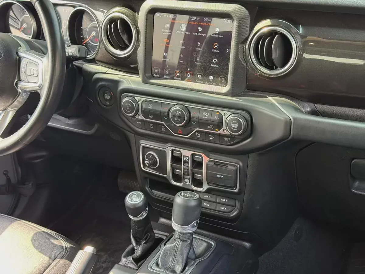2019 Jeep Wrangler Unlimited Sahara | Modified | GCC Specs | Dealer Warranty & Service Package-8-8