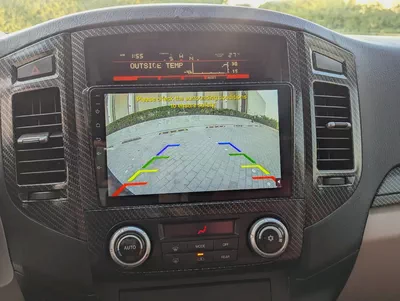 MITSUBISHI PAJERO 2015 GCC GLS MID OPTION IN EXCELLENT CONDITION-8