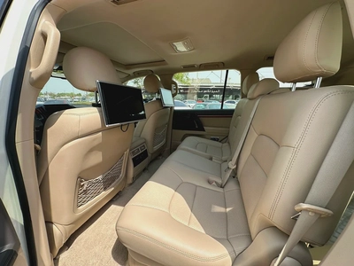 Toyota Land Cruiser GXR V6 2015-7