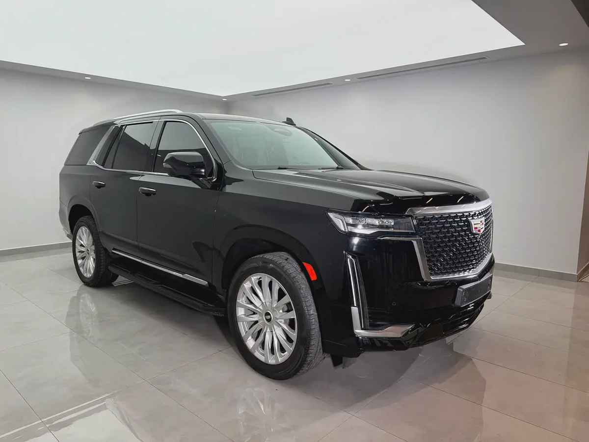 Cadillac Escalade Luxury 2021 GCC Specs - Excellent Condition-1-1