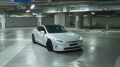 2022 Tesla Model S Plaid | 1,020 HP | Only 1,100 km!-2