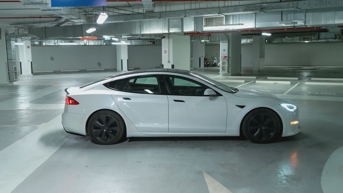 2022 Tesla Model S Plaid | 1,020 HP | Only 1,100 km!-3-3