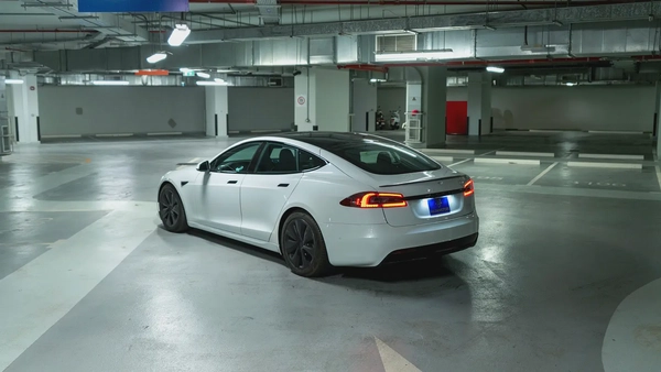 2022 Tesla Model S Plaid | 1,020 HP | Only 1,100 km!