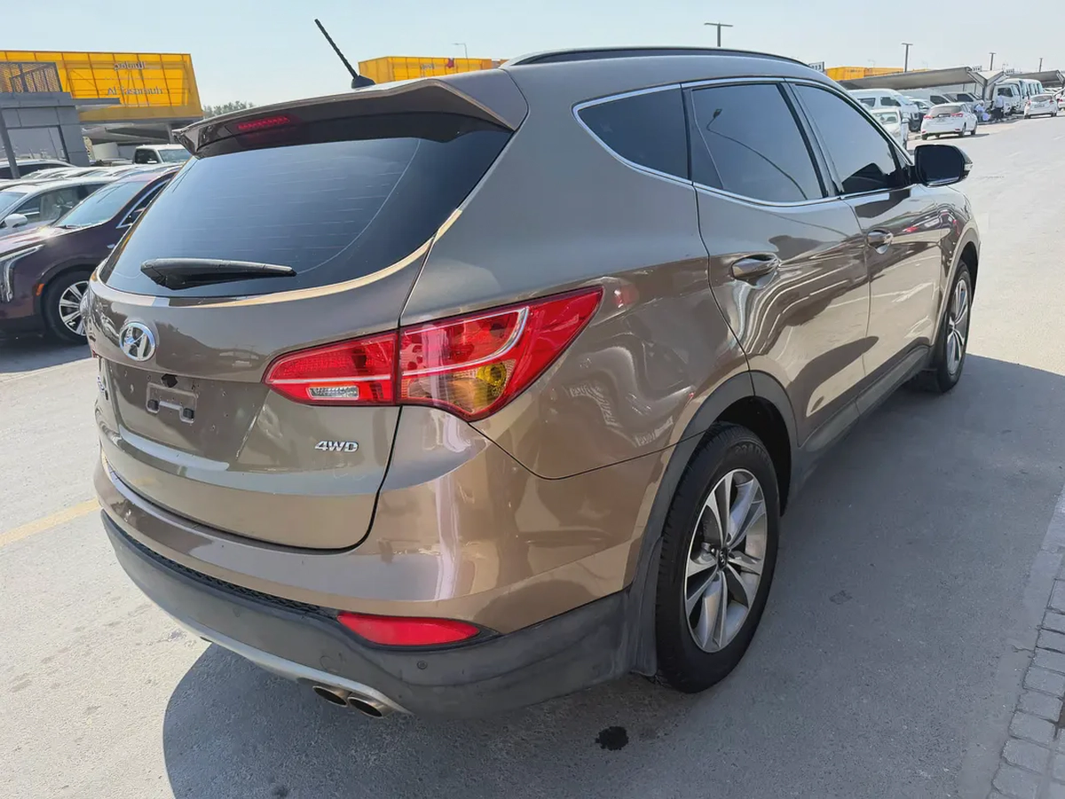 Hyundai Santafea 2015 brown color fullopshin GCc calen acr-10-10