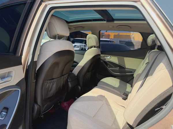 Hyundai Santafea 2015 brown color fullopshin GCc calen acr