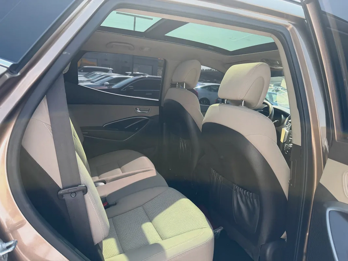 Hyundai Santafea 2015 brown color fullopshin GCc calen acr-6-6