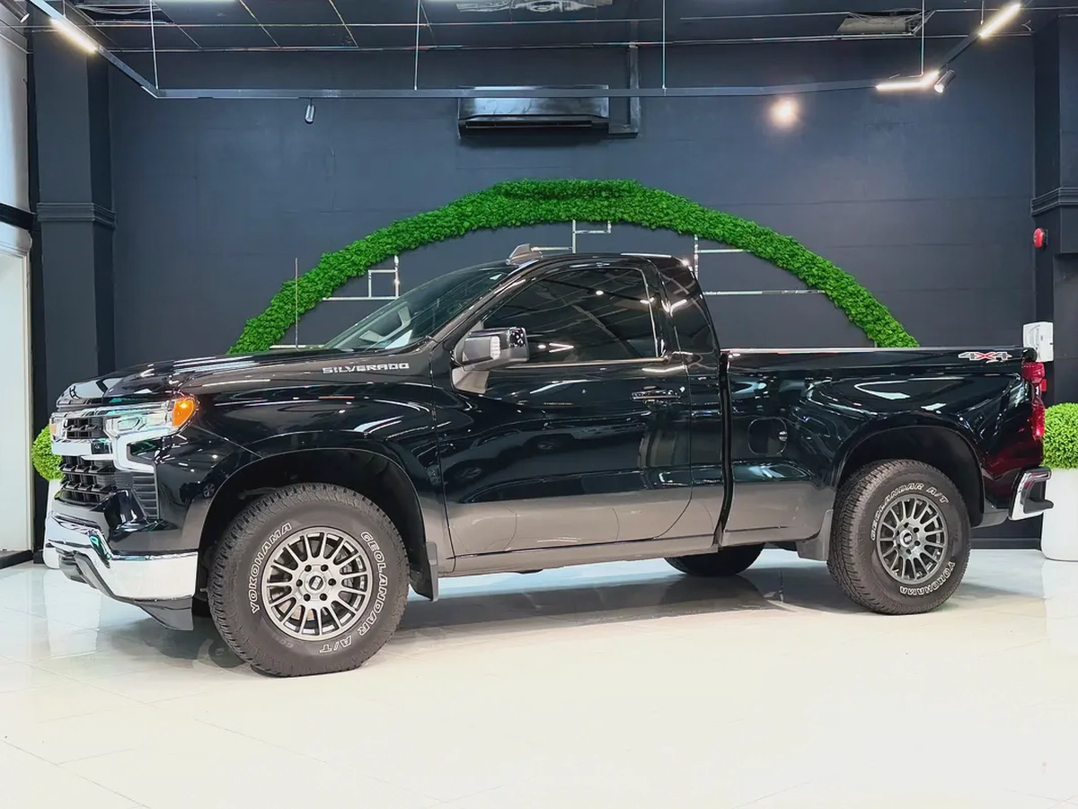 2024 Chevrolet Silverado LT - GCC Specs-1-1