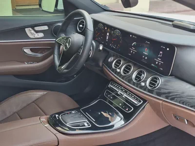 Mercedes-Benz E250 2022 full option-11