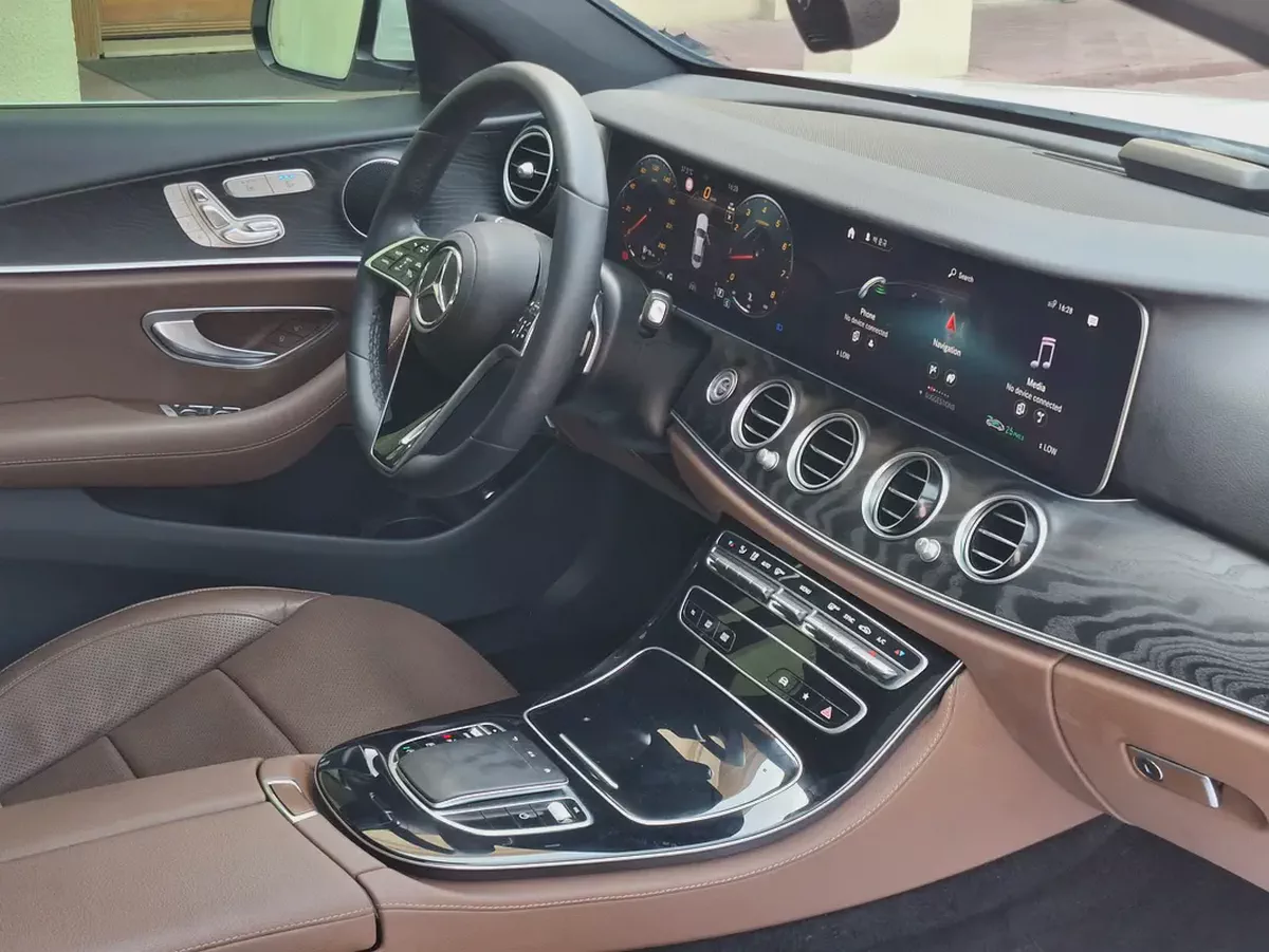 Mercedes-Benz E250 2022 full option-11-11