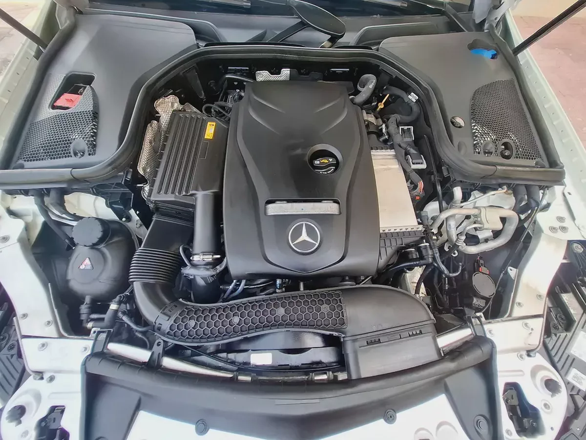 Mercedes-Benz E250 2022 full option-16-16
