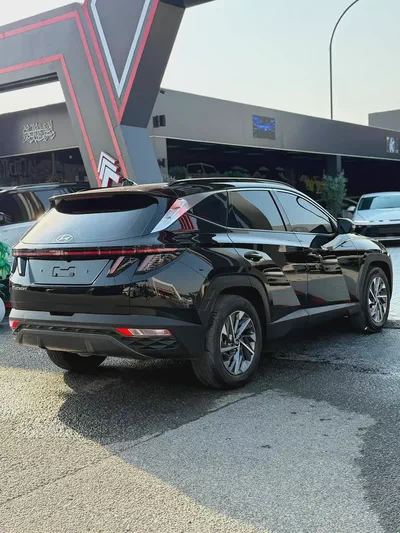Hyundai Tucson 2023 Platinum Edition - Korean Specs - Like New-4